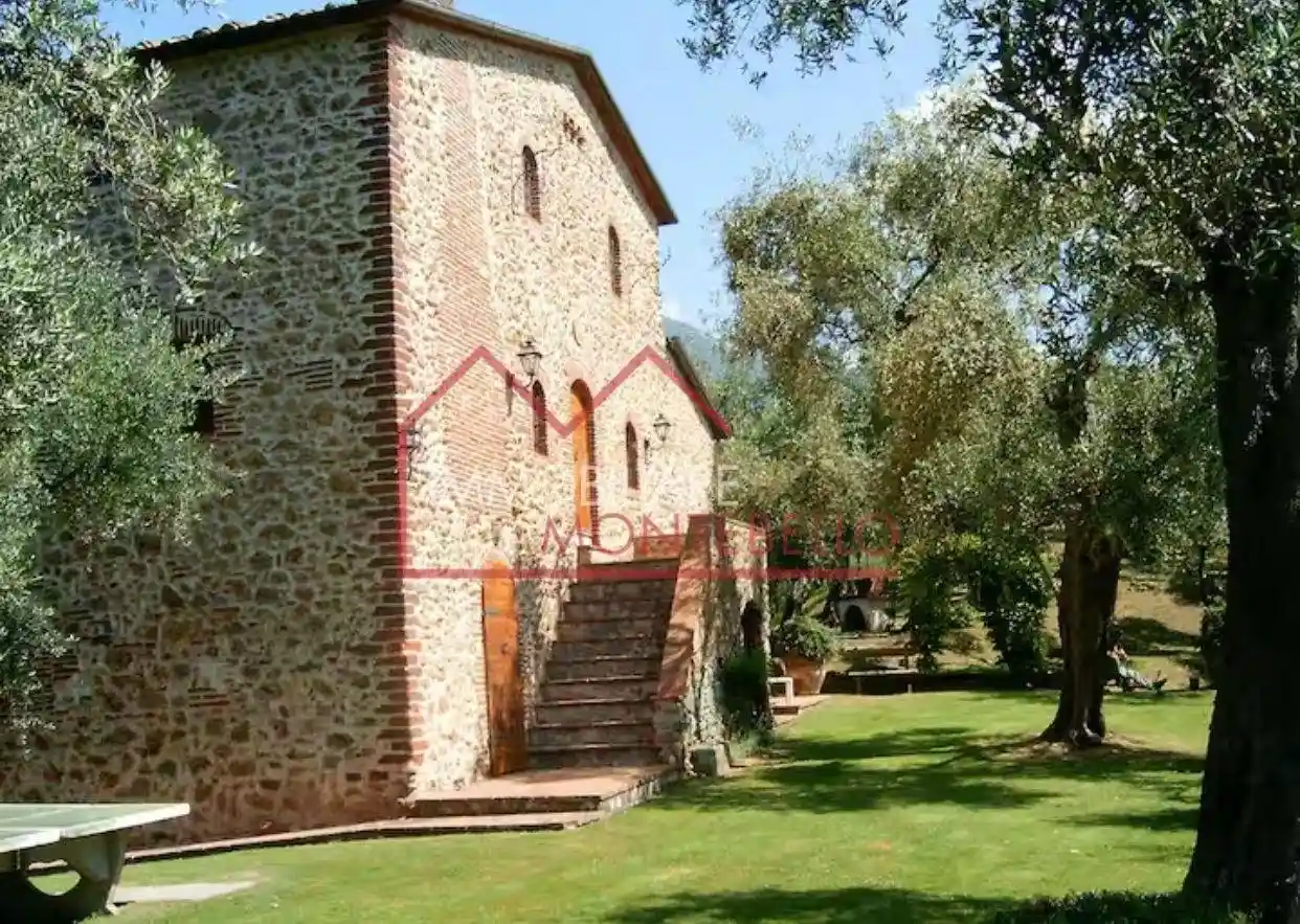 Rustico - Casale in vendita a Camaiore