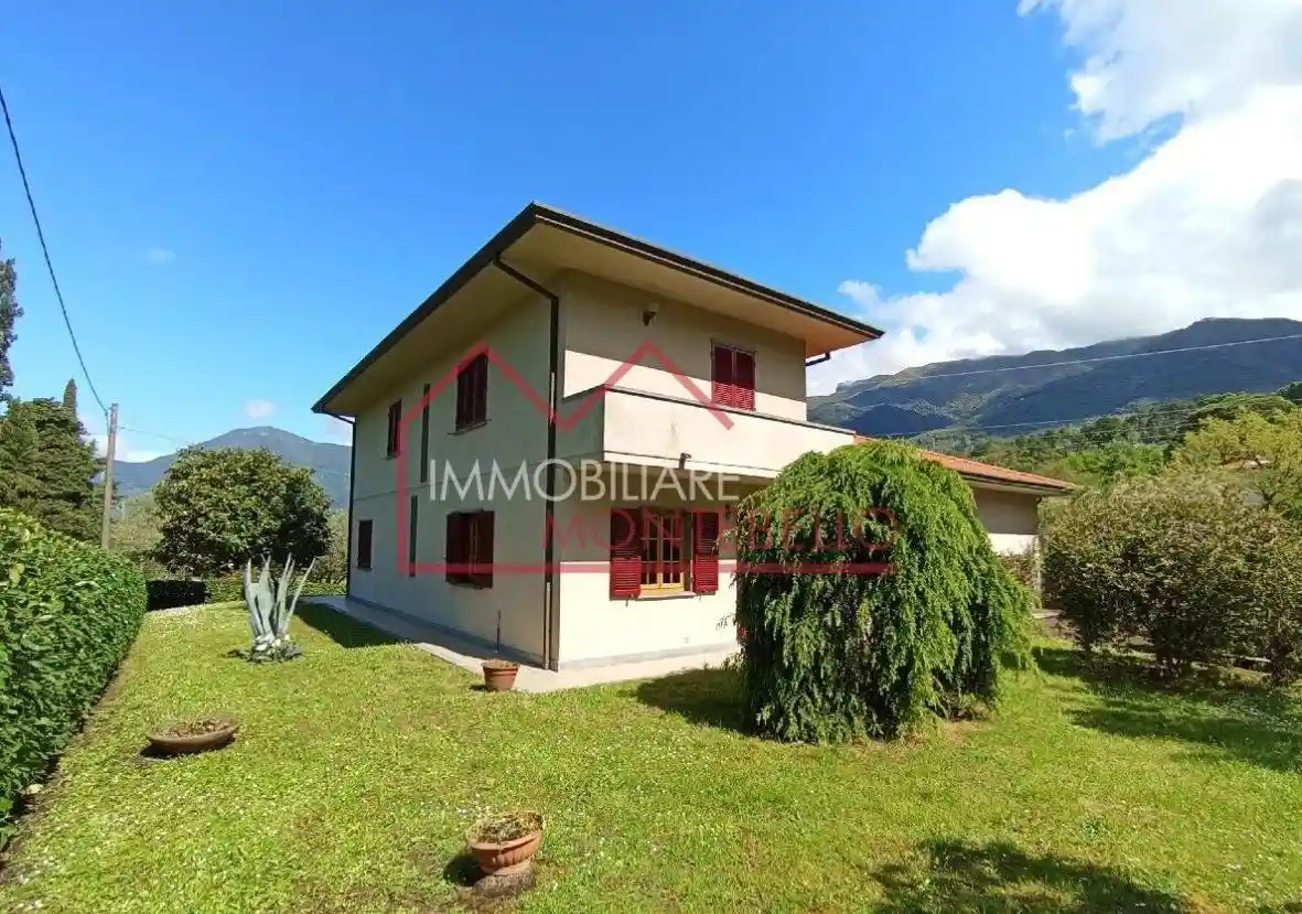 Villa in vendita a Camaiore