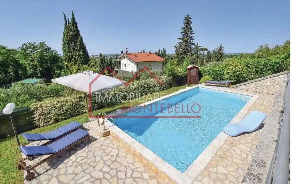 Villa in vendita a Camaiore
