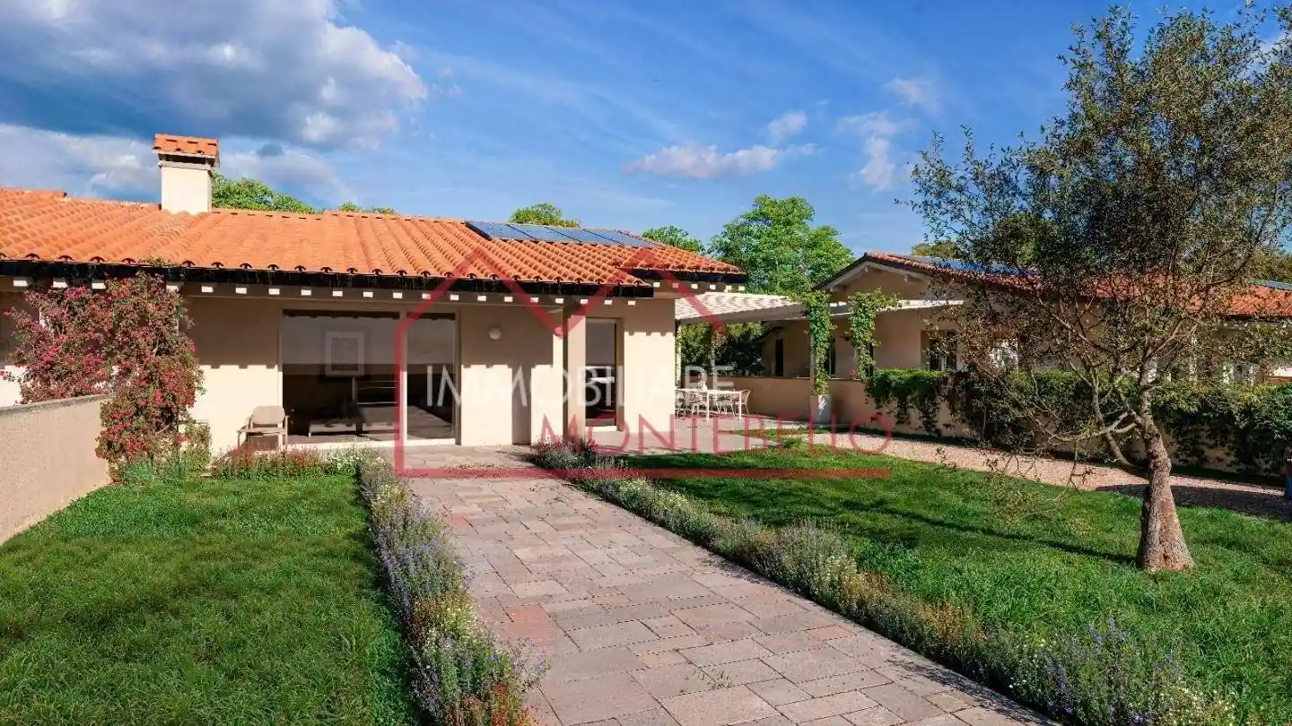 Villetta a schiera in vendita a Massarosa