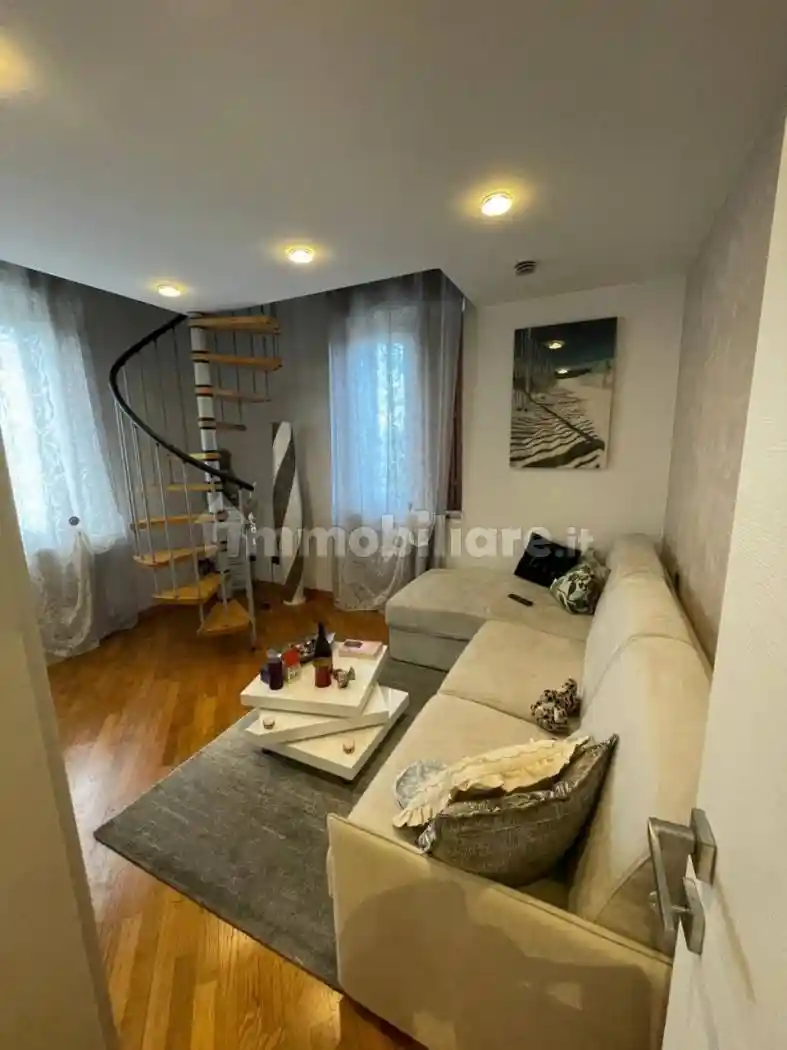 Appartamento in vendita a Signa