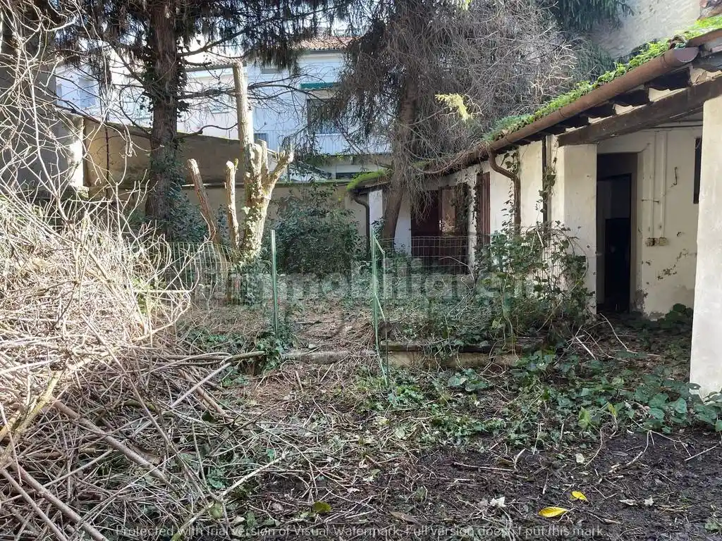 Casa indipendente in vendita a Mantova