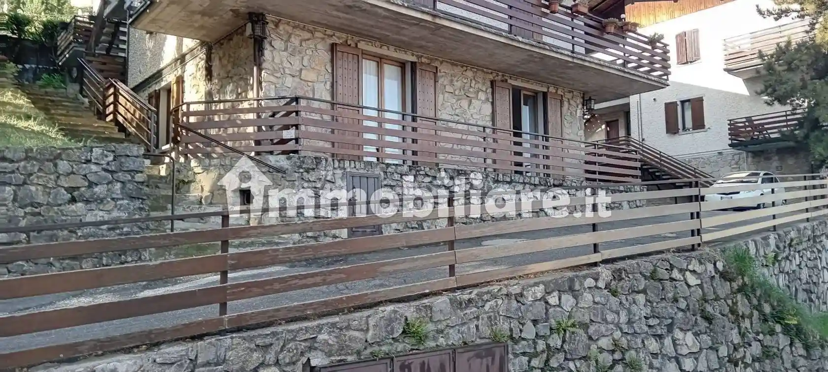 Appartamento in vendita a Selvino