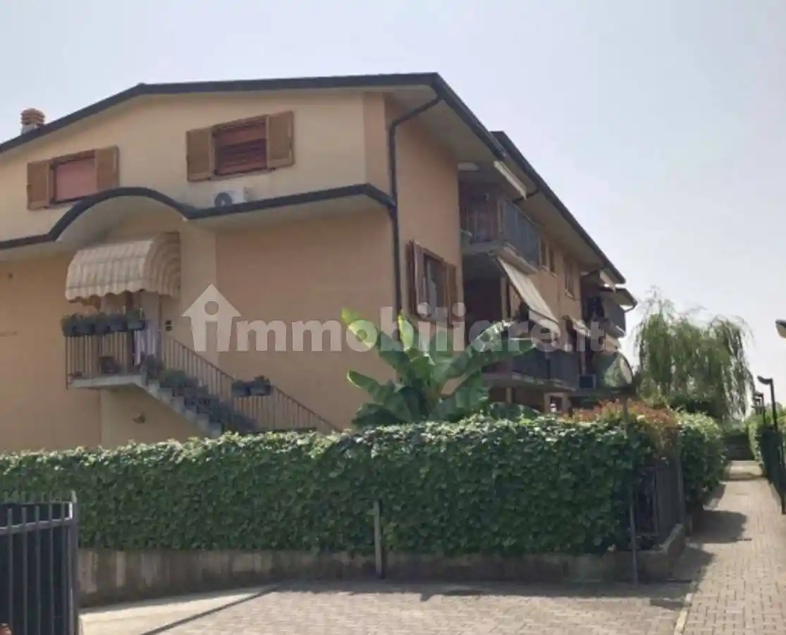Appartamento in vendita a Azzano San Paolo