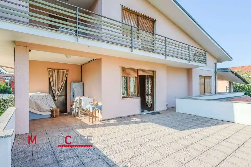 Appartamento in vendita a Canale