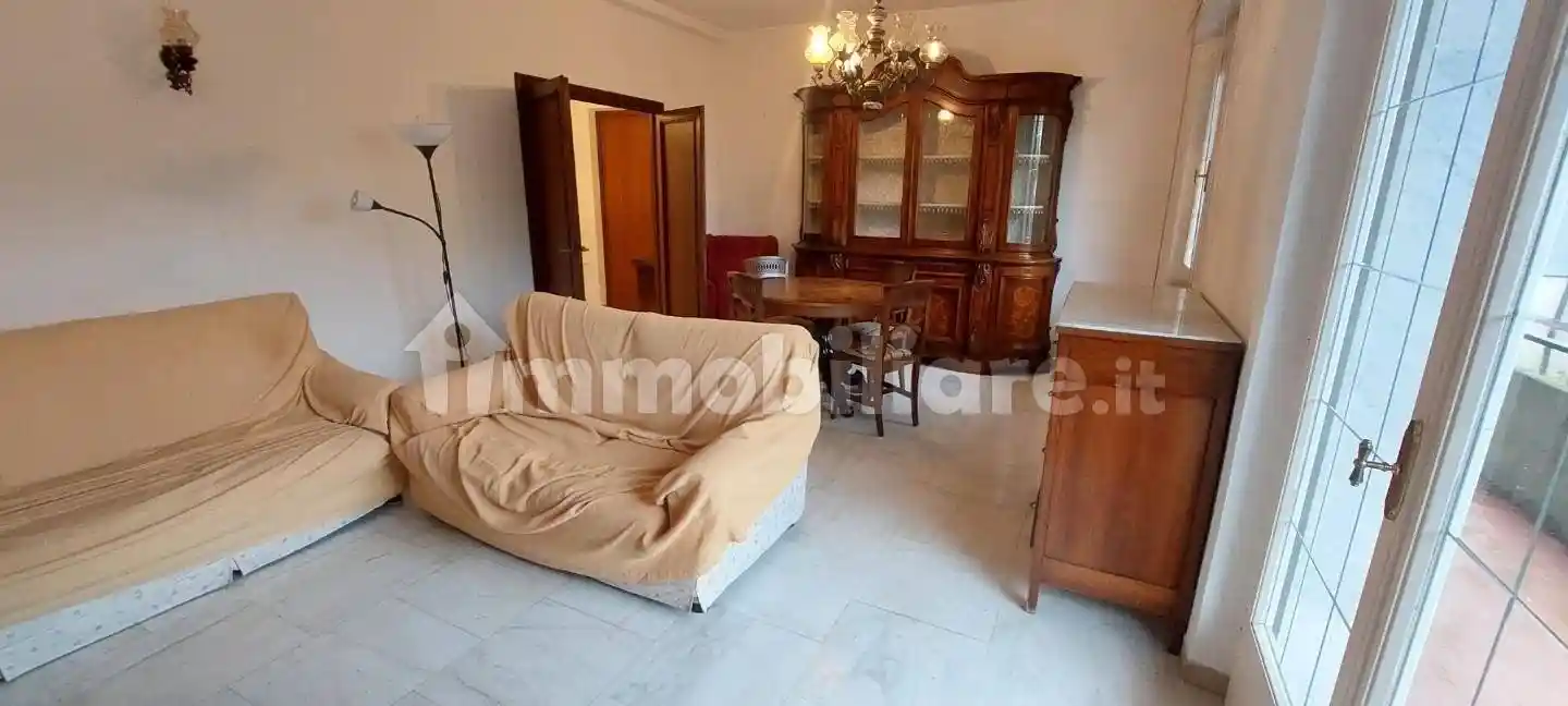 Appartamento in affitto a Carrara