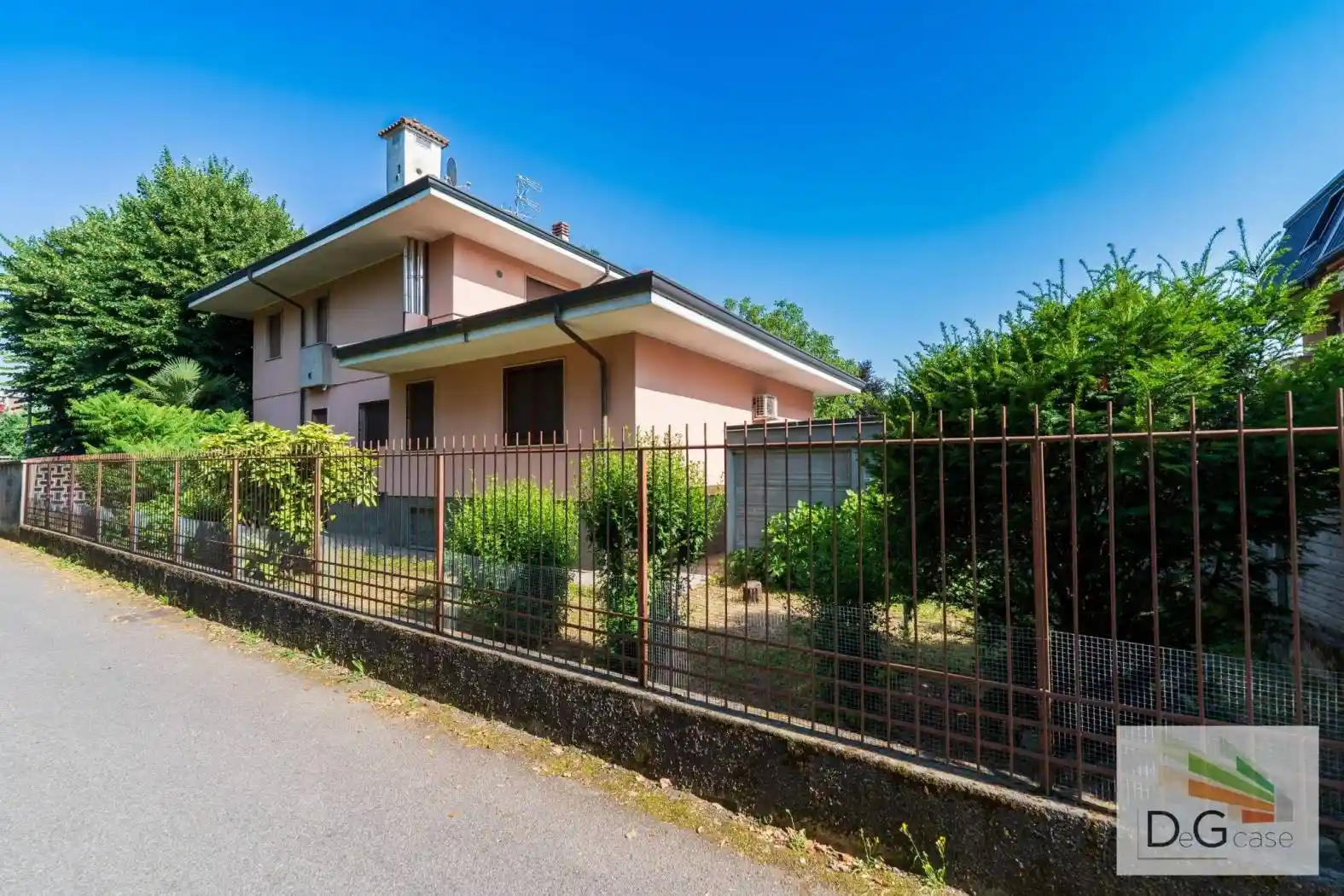 Villa in vendita a Desio