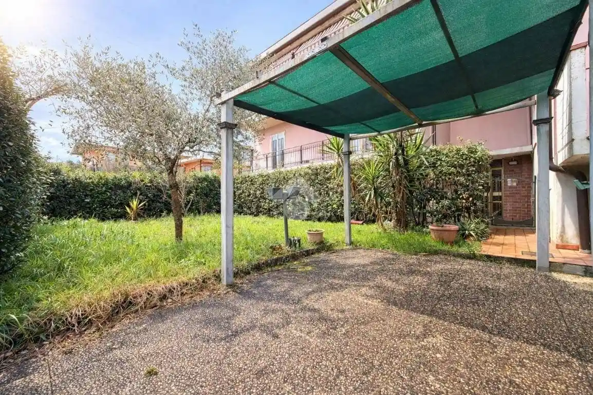 Appartamento in vendita a Sarzana