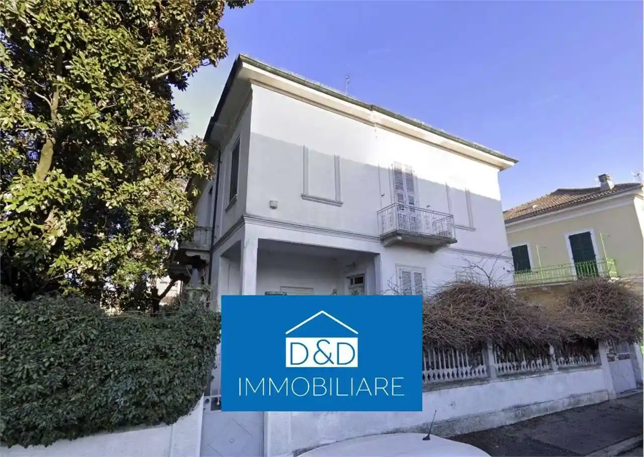Casa indipendente in vendita a Alessandria