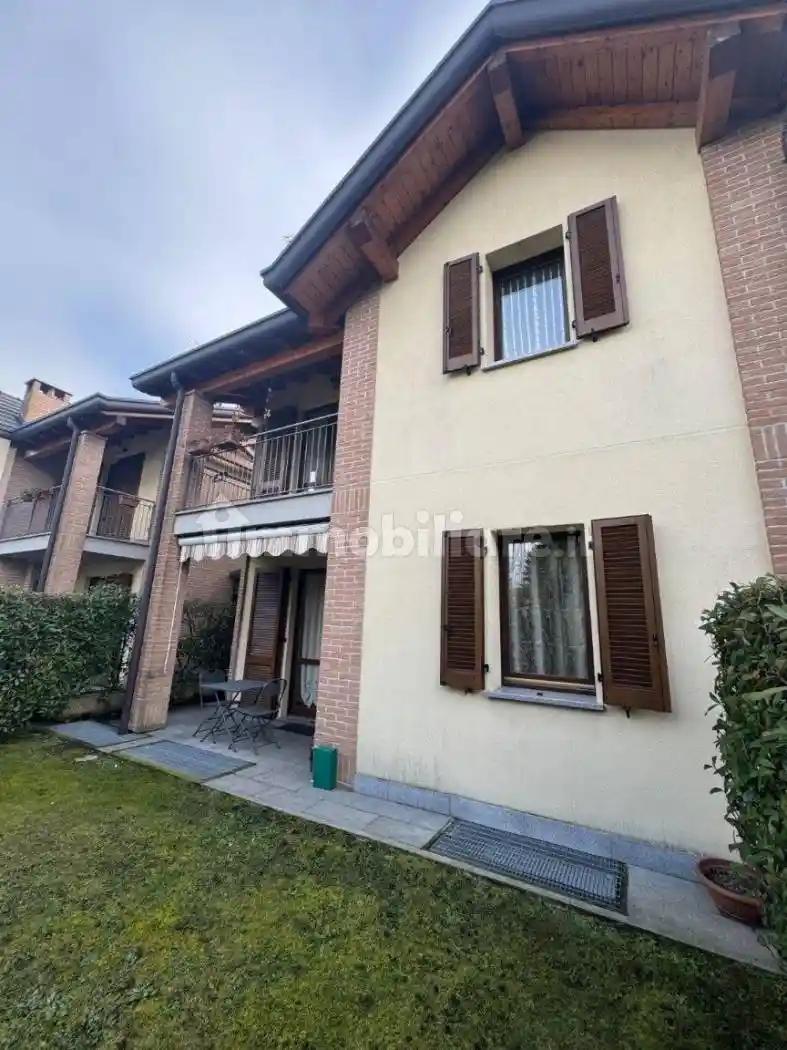 Villa in vendita a Malnate