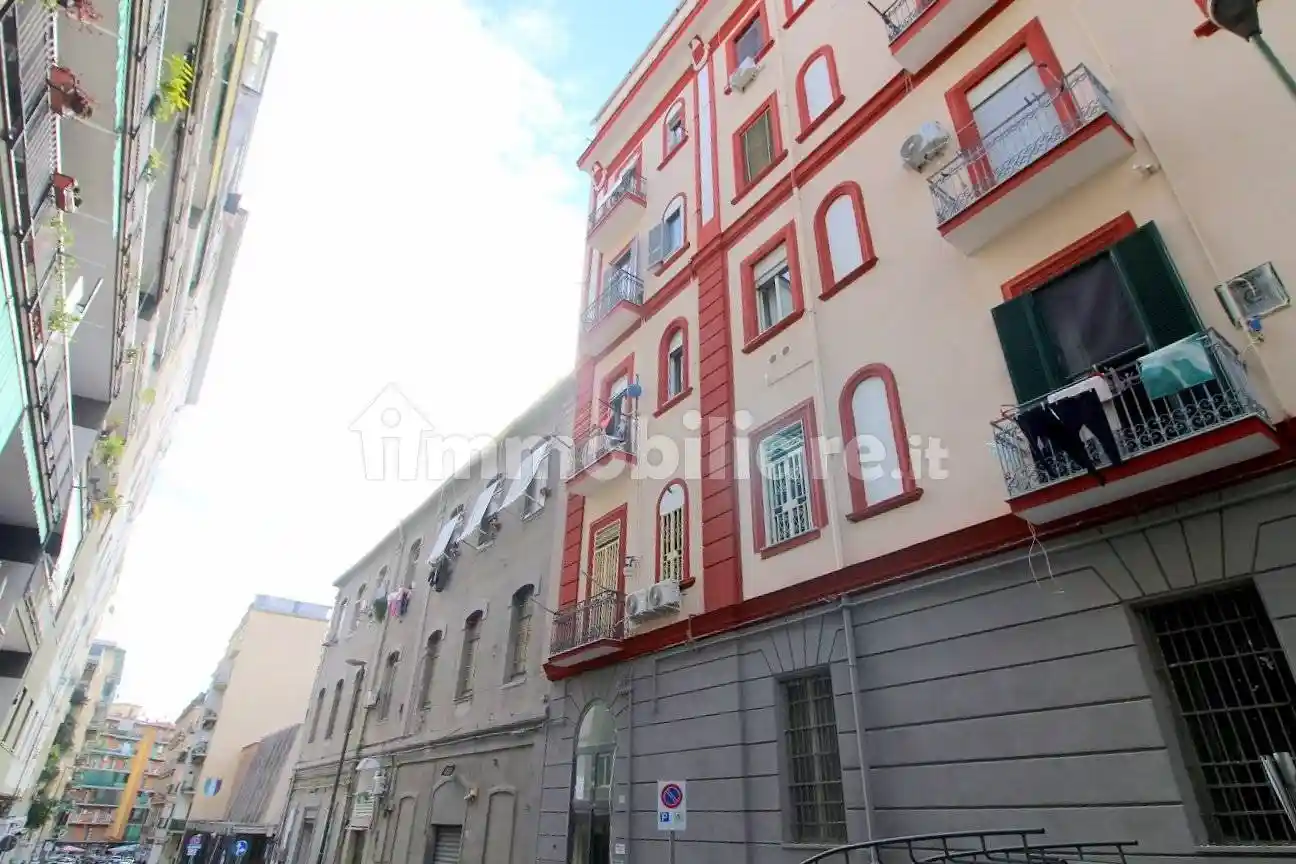 Appartamento in vendita a Napoli