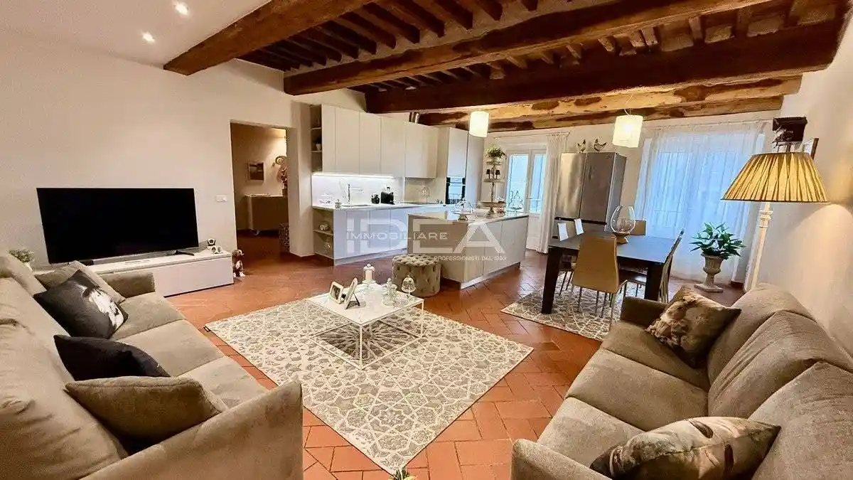 Appartamento in vendita a Lucca