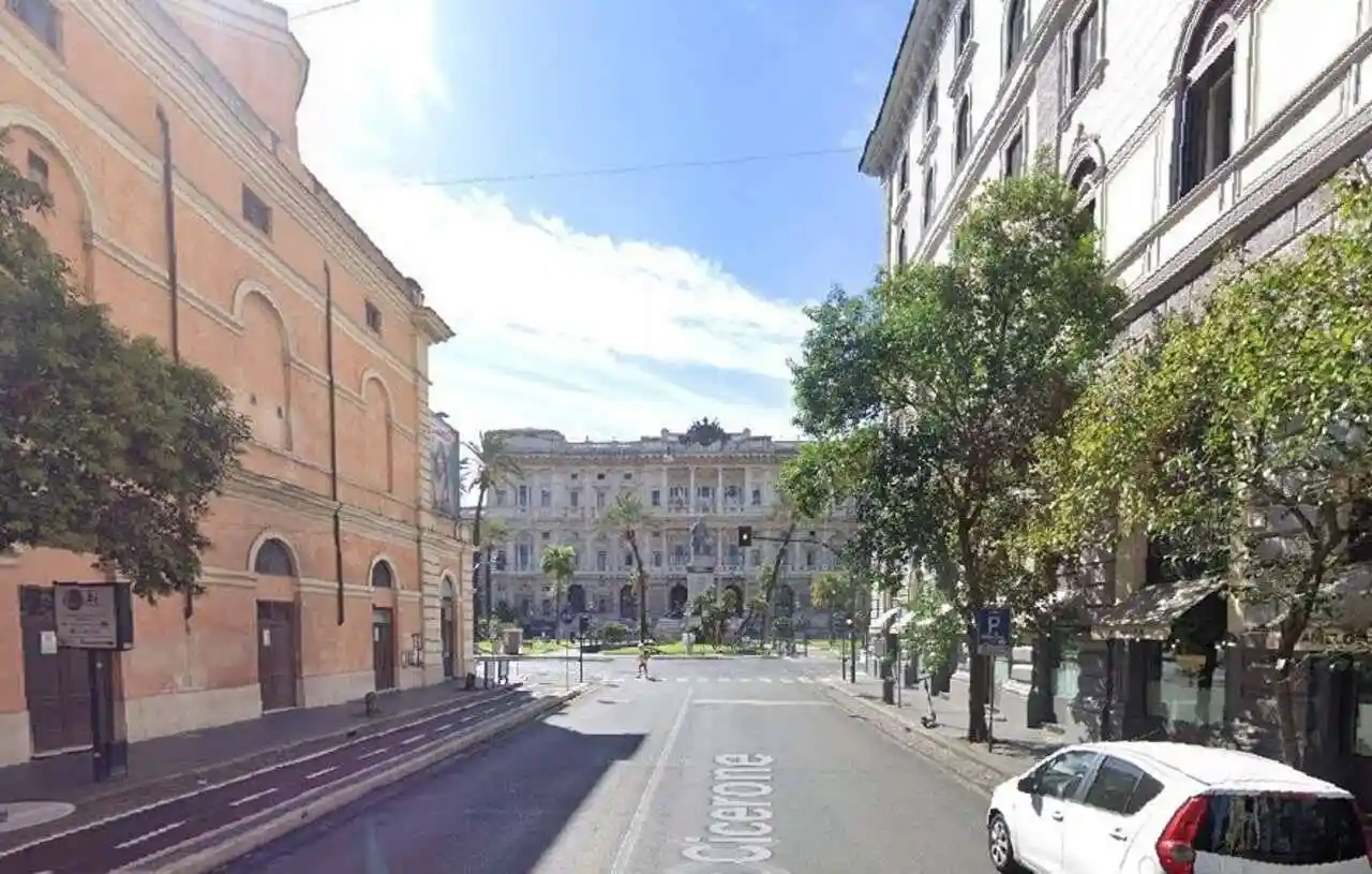 Palazzo - Edificio in affitto a Roma