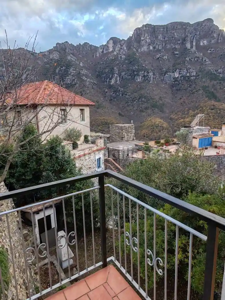 Appartamento in affitto a Castelbianco