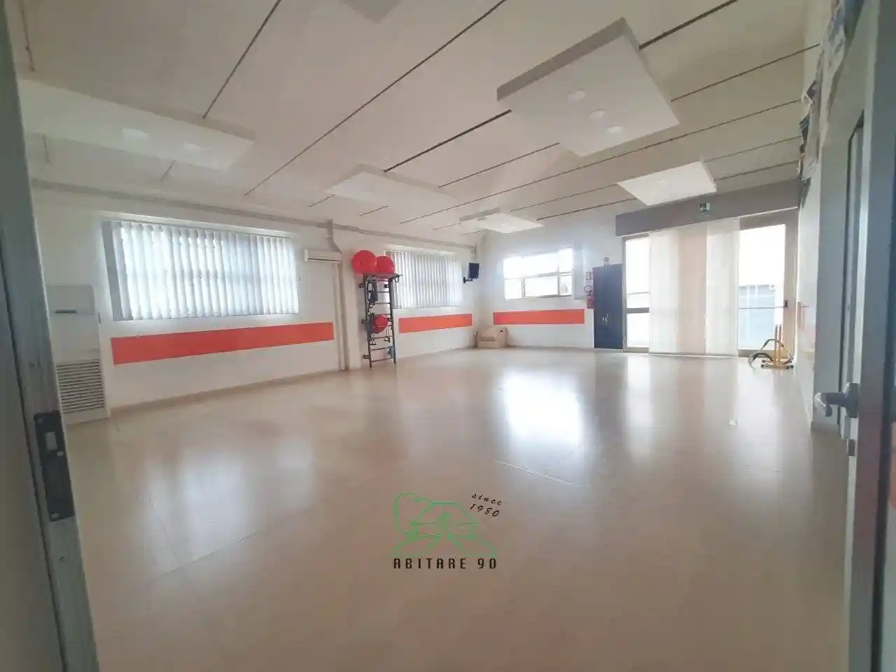 Palazzo - Edificio in vendita a San Costanzo