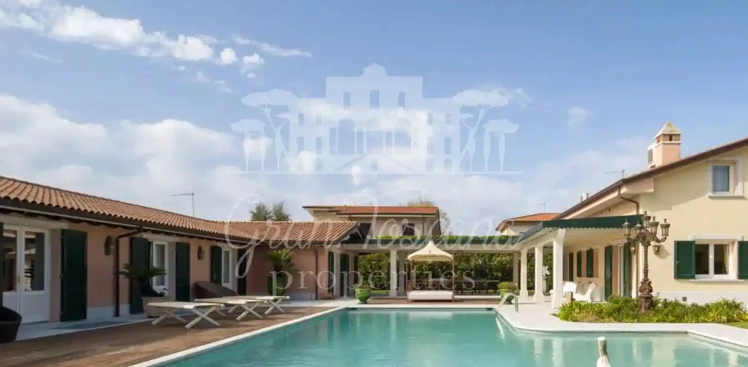 Villa in vendita a Pietrasanta
