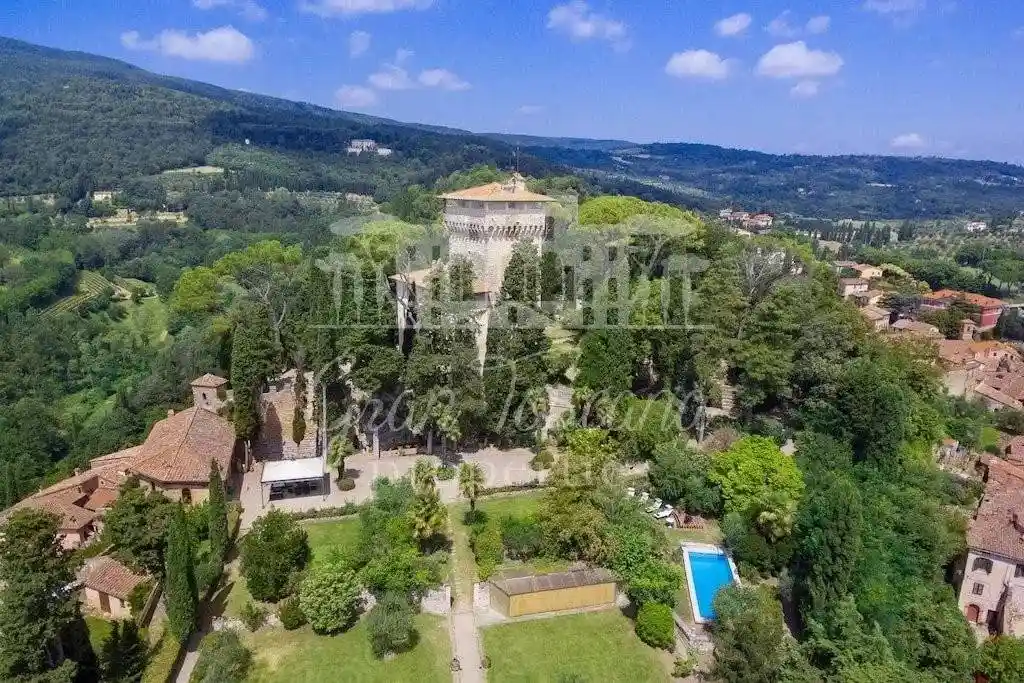 Palazzo - Edificio in vendita a Cetona