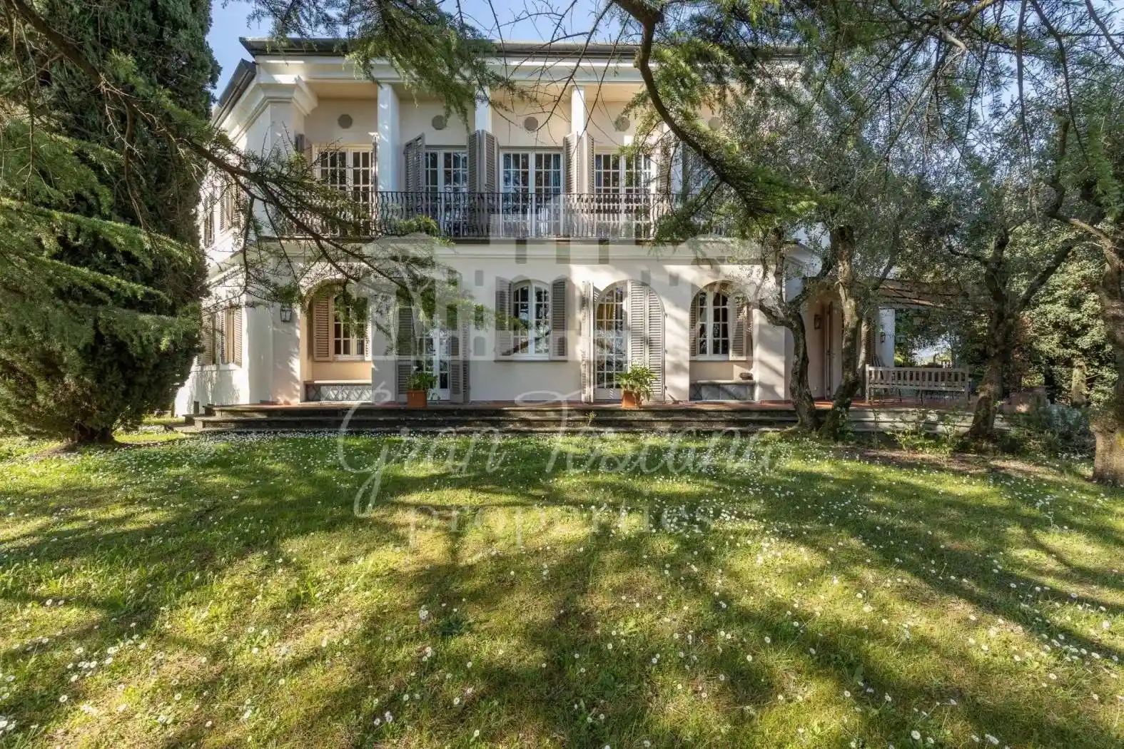 Villa in vendita a Lucca