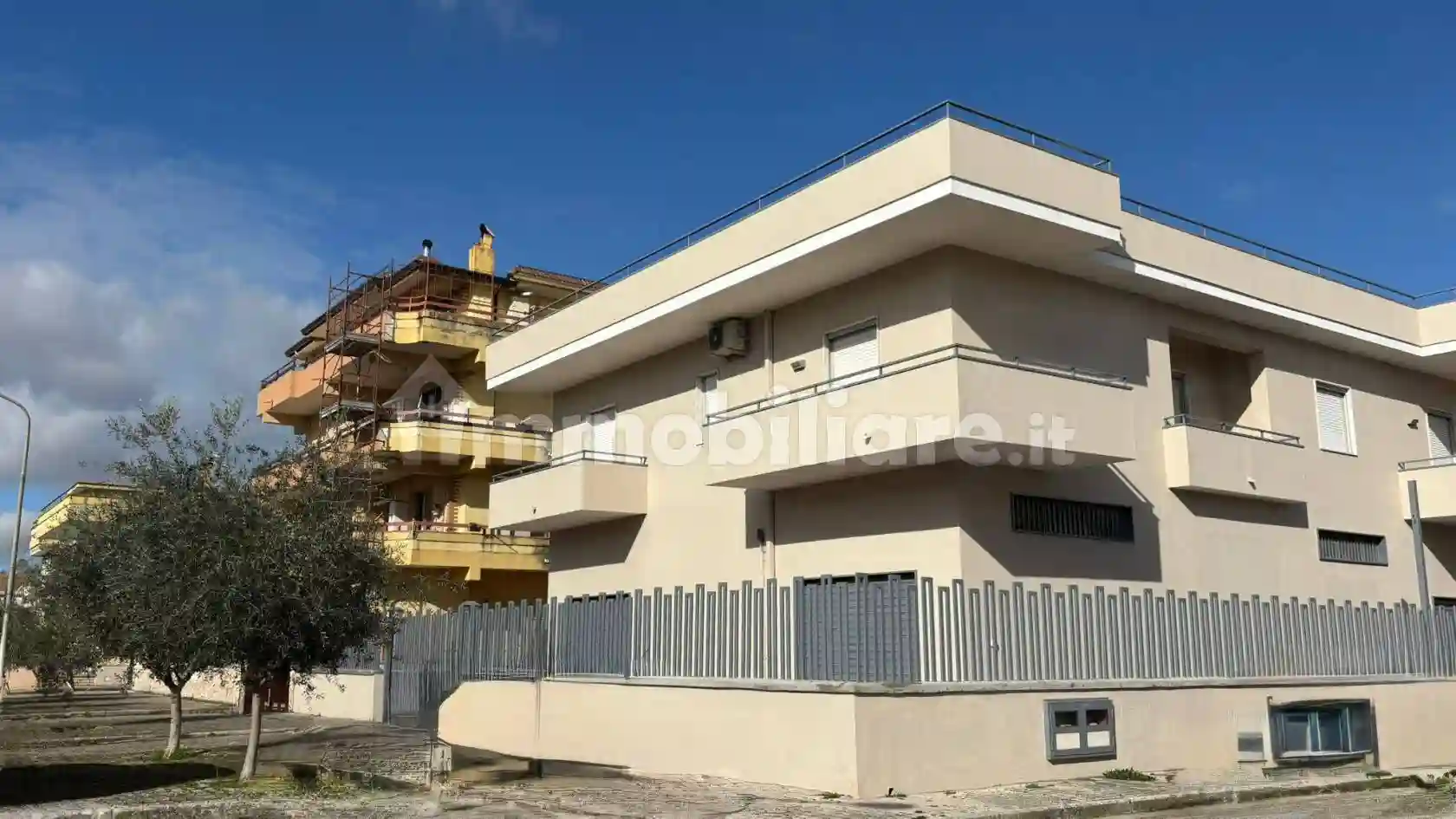 Palazzo - Edificio - foto 2