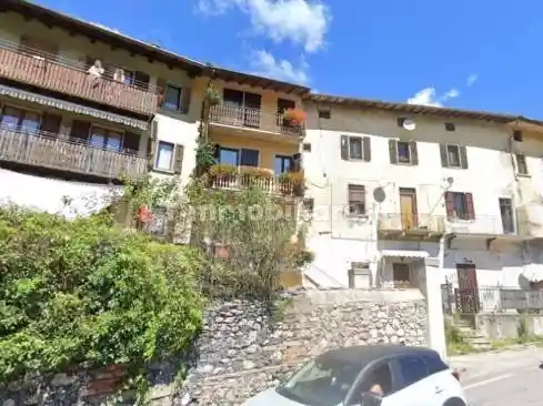 Appartamento in vendita a Lavenone