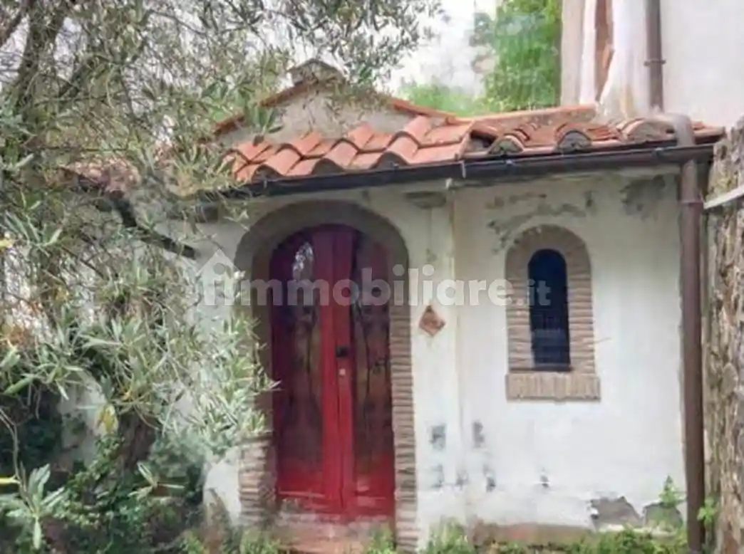 Villa in vendita a Lamporecchio