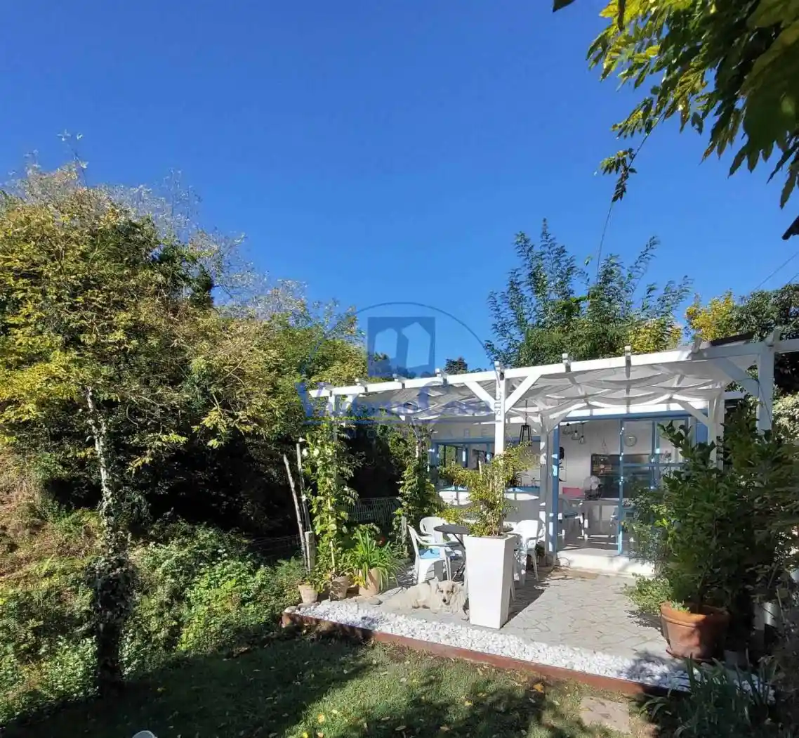 Casa indipendente in vendita a Reggello