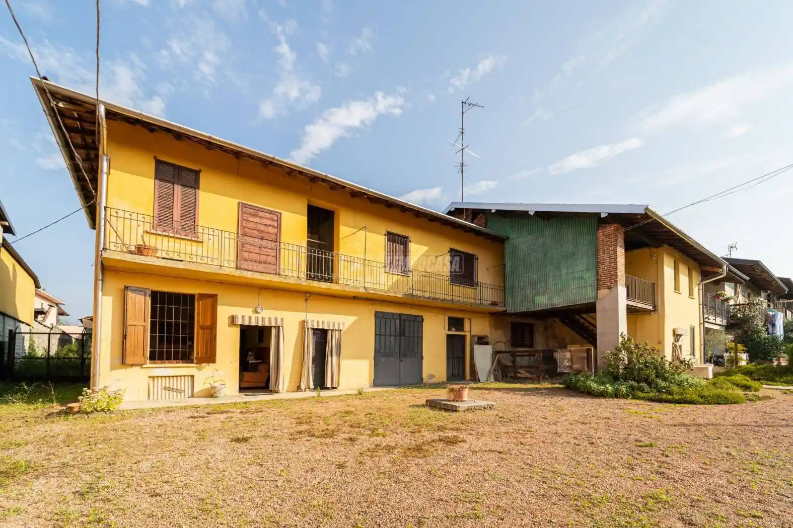 Villa in vendita a Besnate