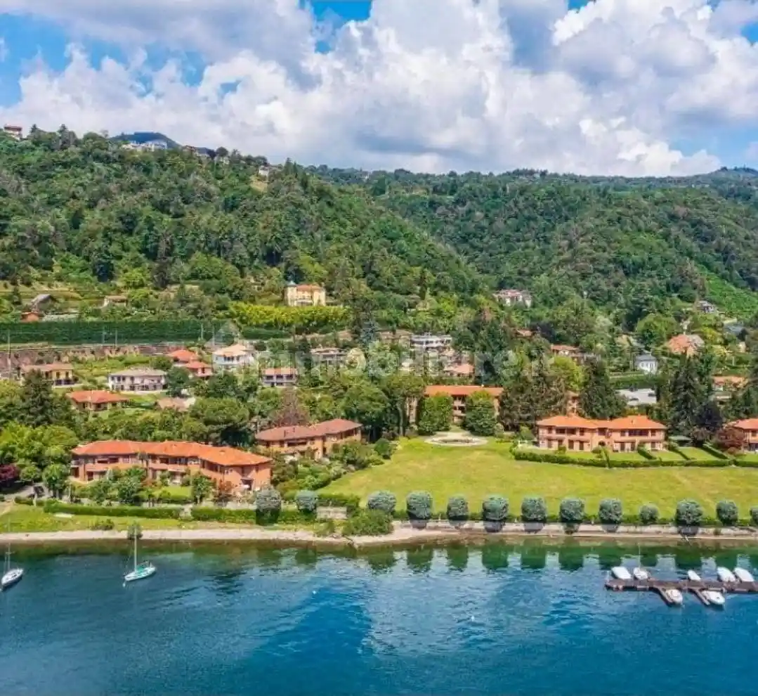 Appartamento in vendita a Meina