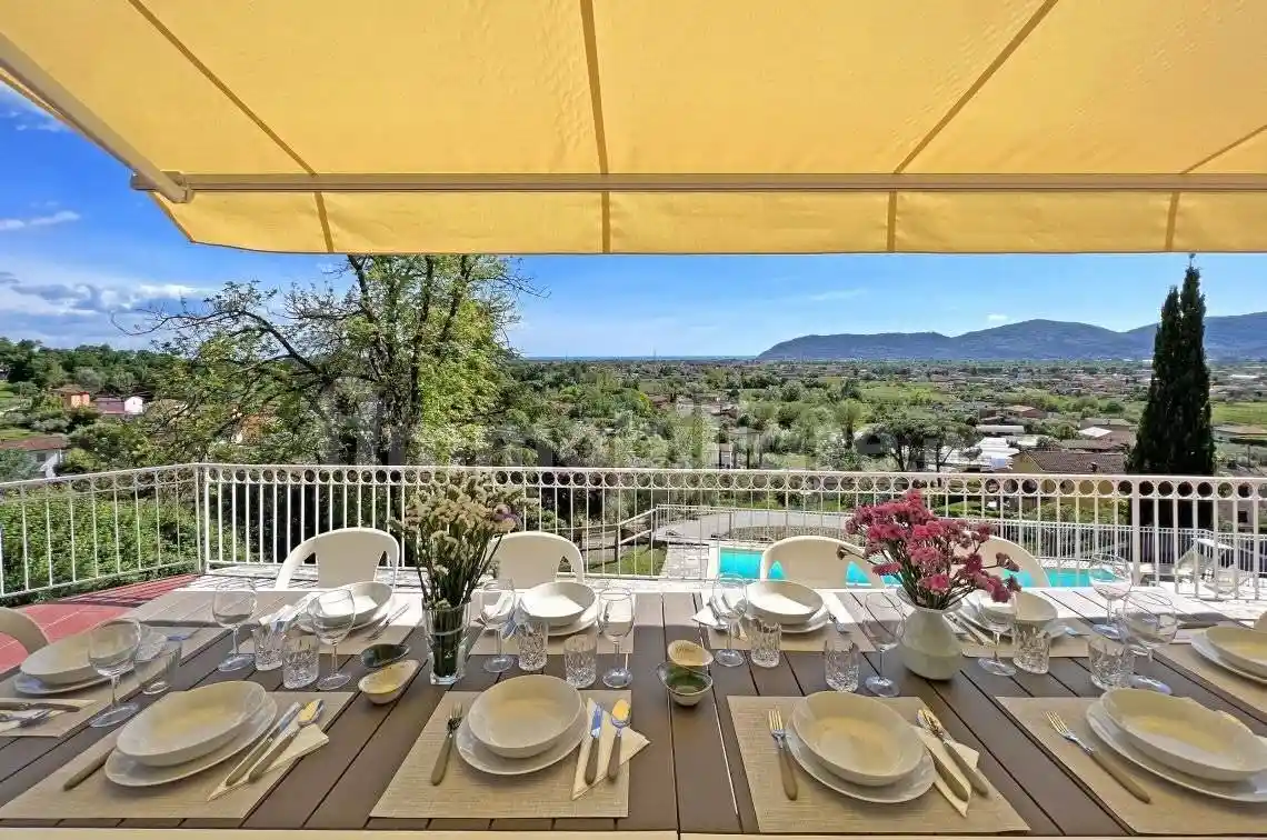 Villa in vendita a Castelnuovo Magra