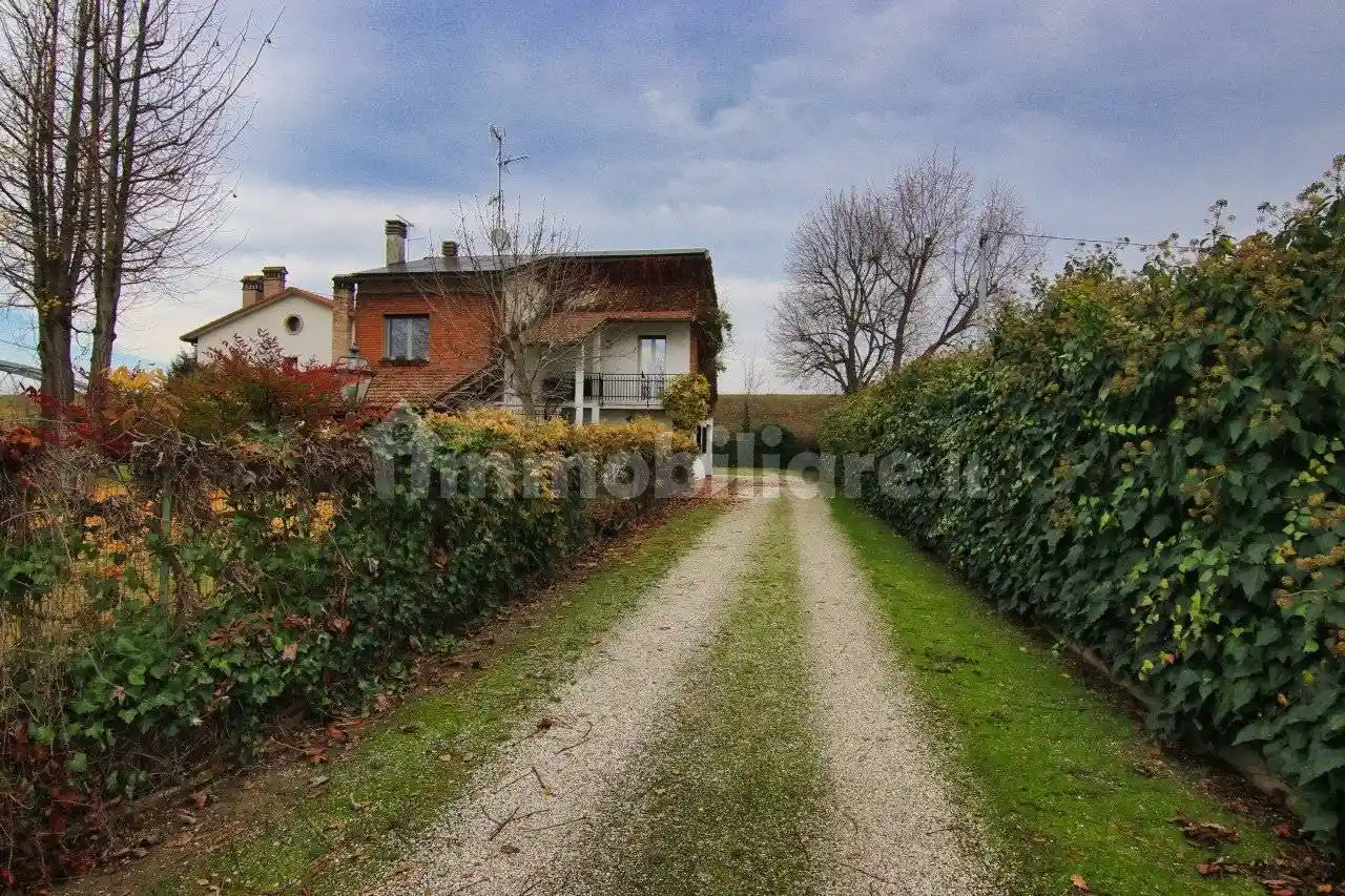 Villa in vendita a Bomporto