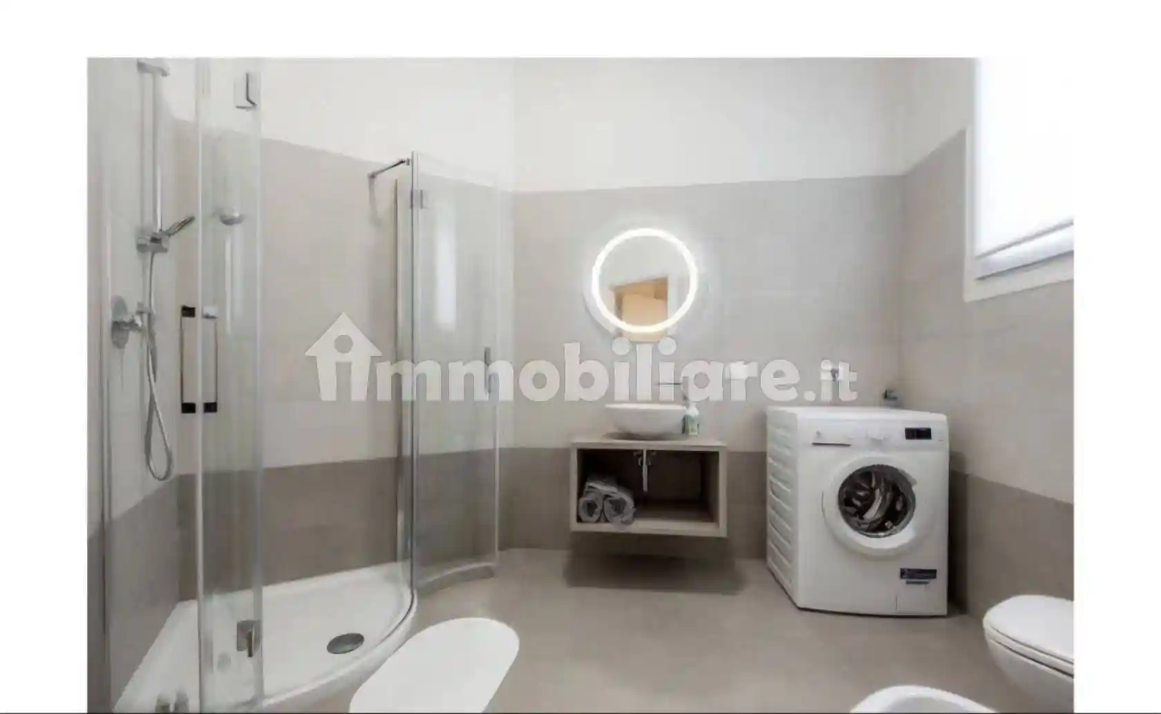 Casa indipendente in affitto a Pavia