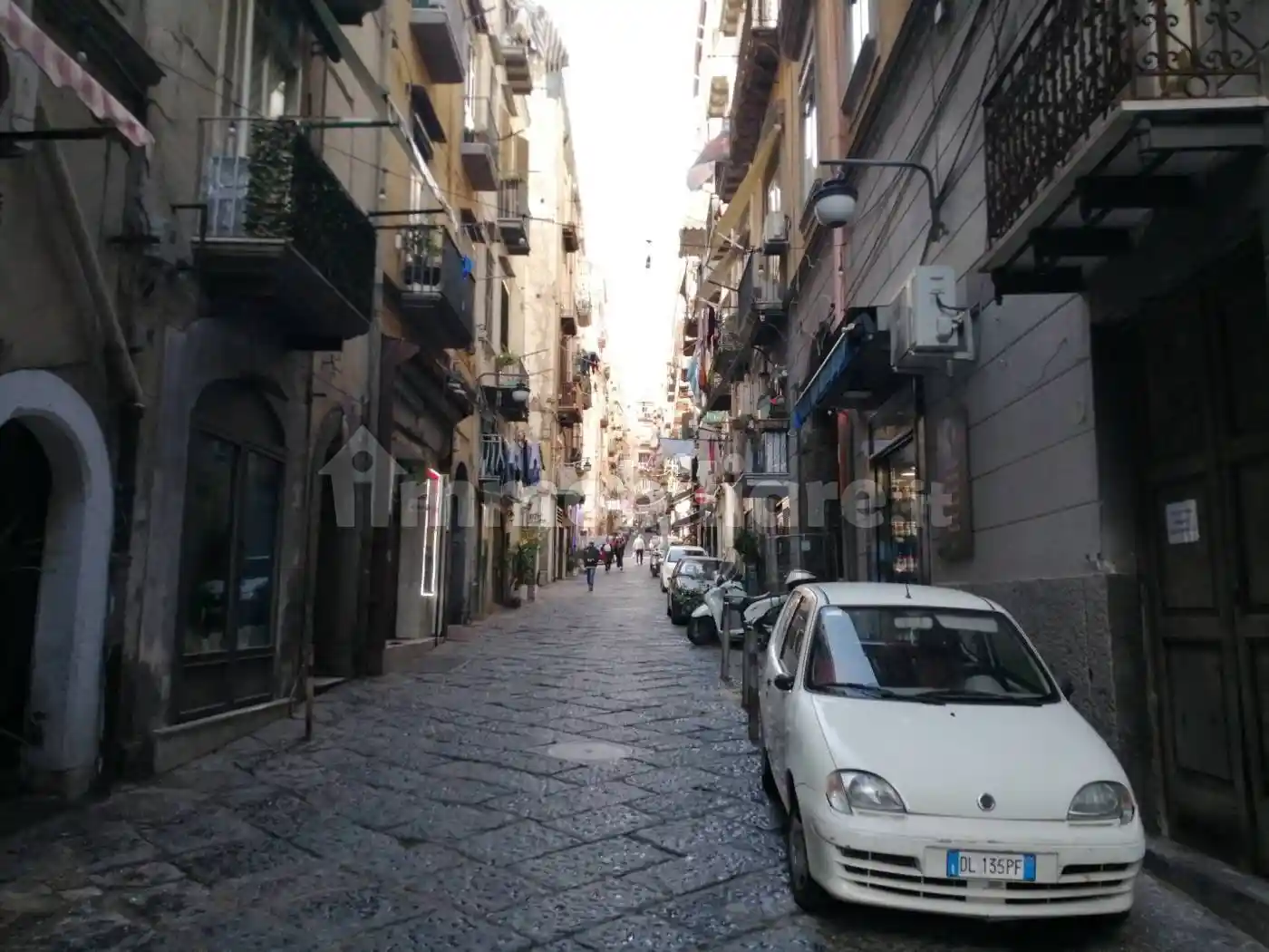 Appartamento in vendita a Napoli