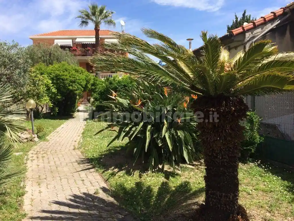 Villa in vendita a Sanremo