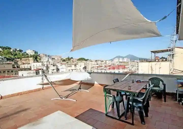 Appartamento in affitto a Napoli