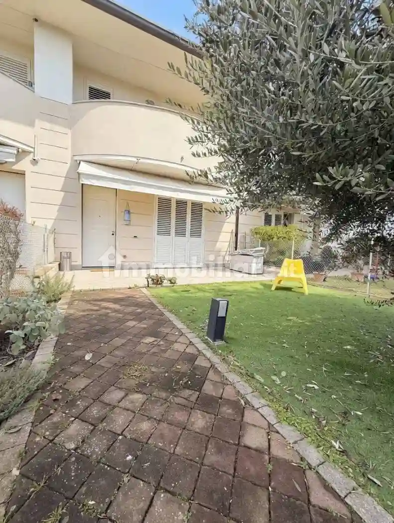 Villetta a schiera - foto 2