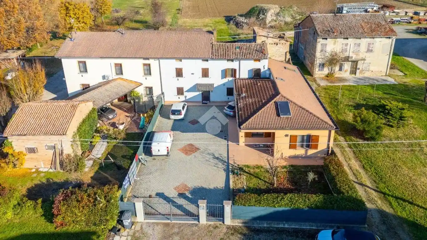 Casa indipendente in vendita a Poviglio