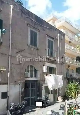 Appartamento in vendita a Napoli