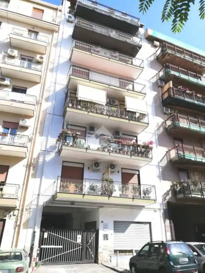 Appartamento in vendita a Palermo
