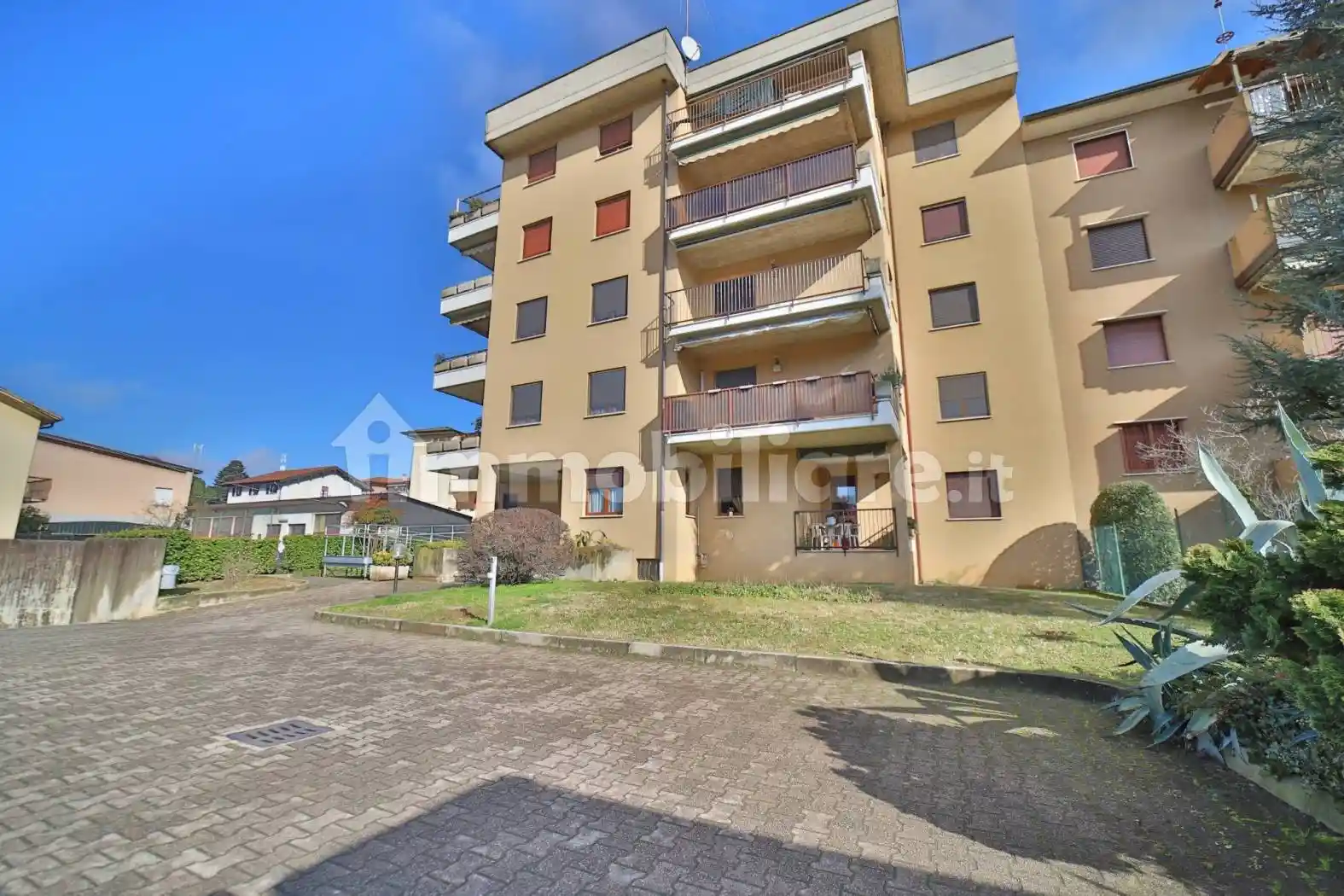 Appartamento in vendita a Cornate d'Adda