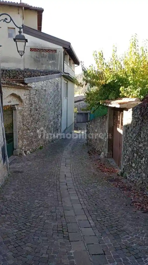 Rustico - Casale in vendita a Tremosine sul Garda