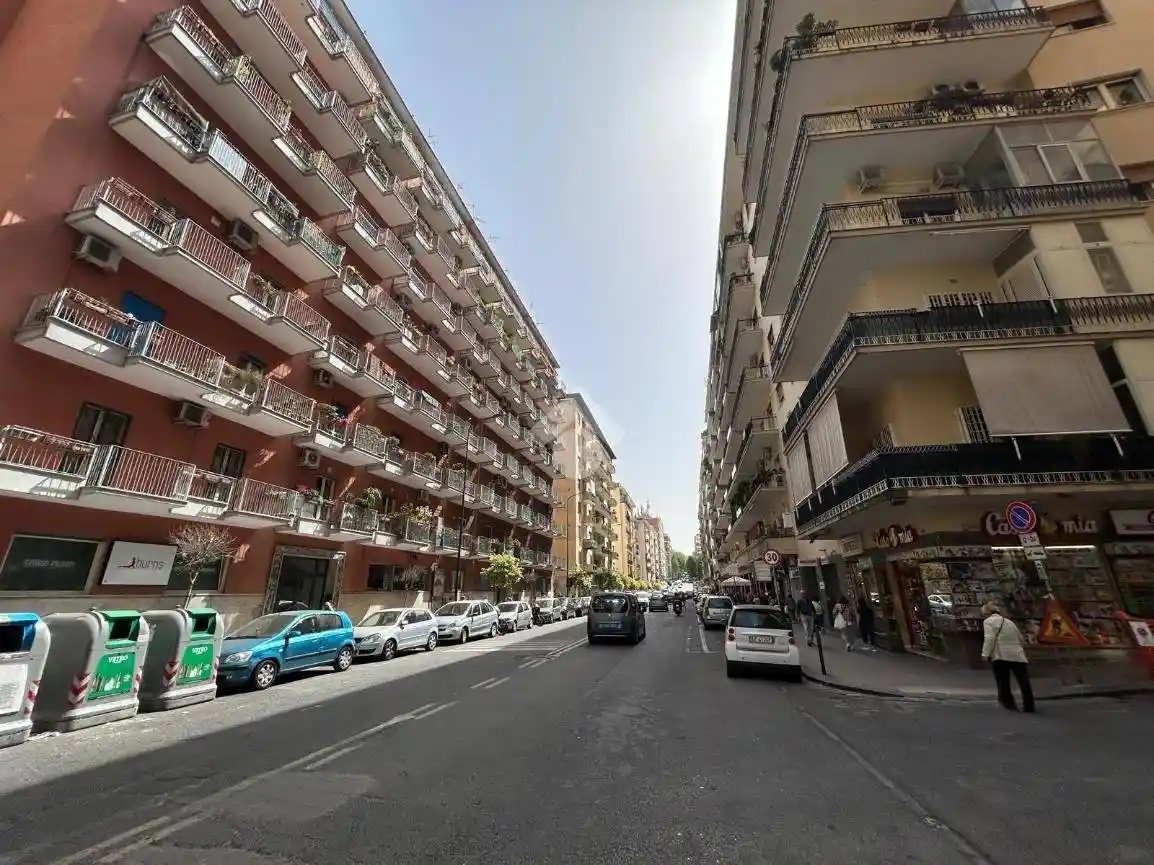 Appartamento in affitto a Napoli
