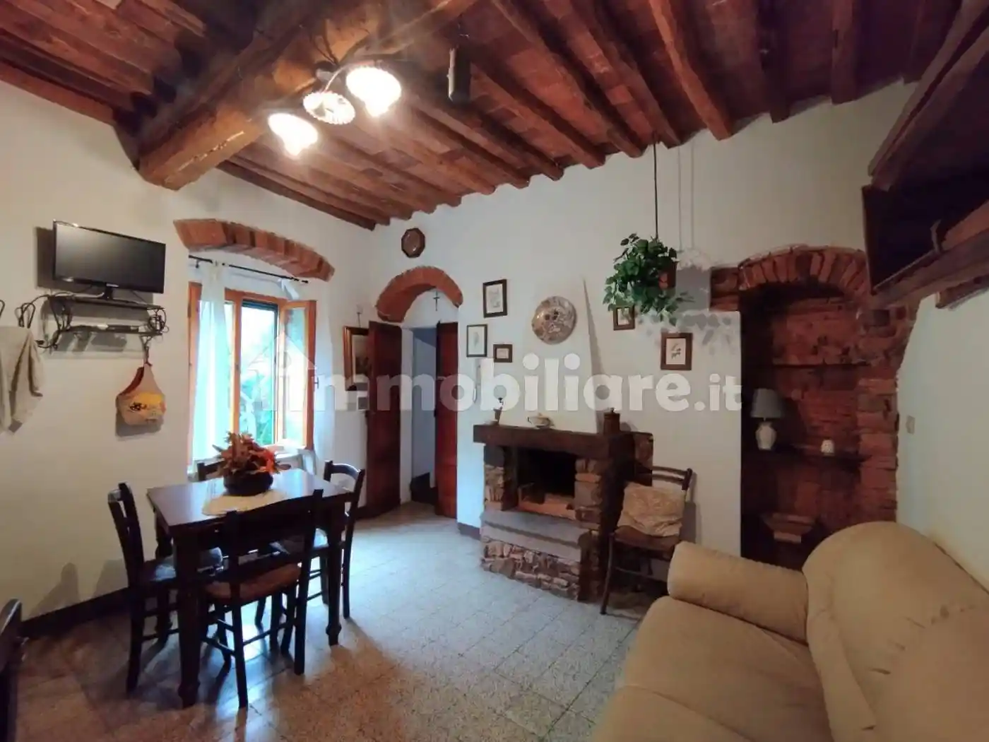 Appartamento in vendita a Sassetta