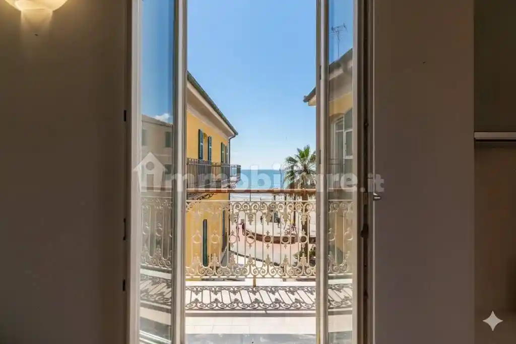 Appartamento in vendita a Laigueglia