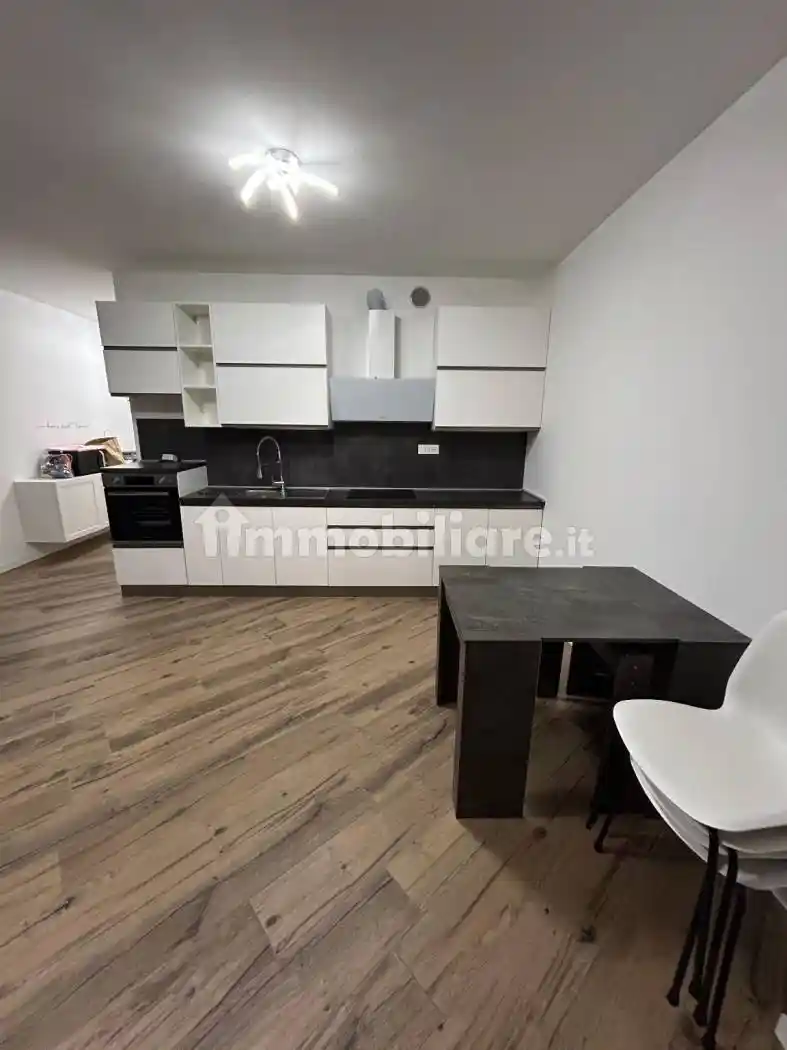 Appartamento in vendita a Leffe