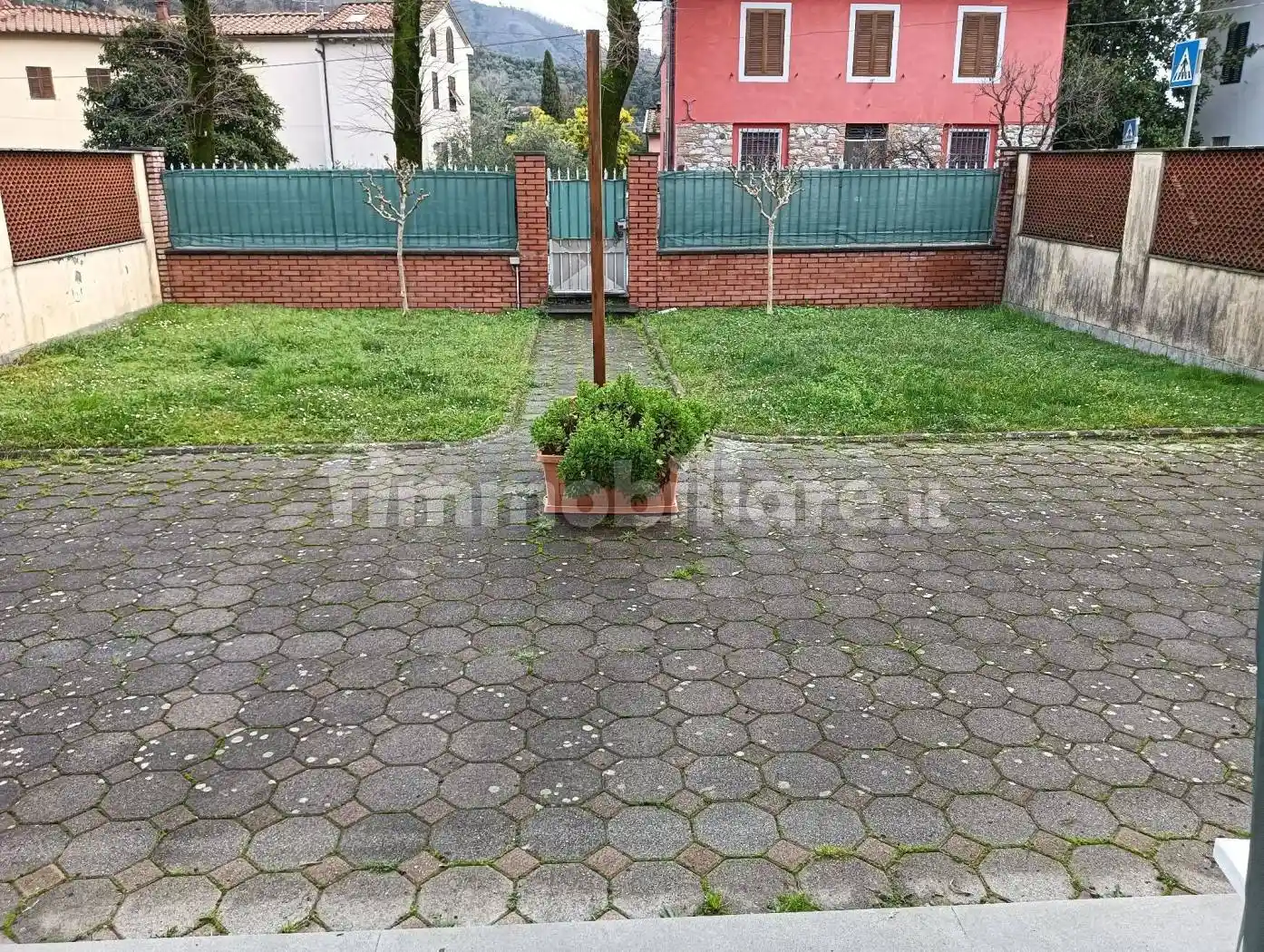 Appartamento in vendita a Lucca