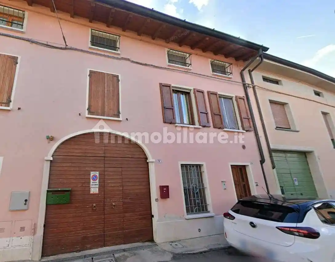Casa indipendente in vendita a Quinzano d'Oglio