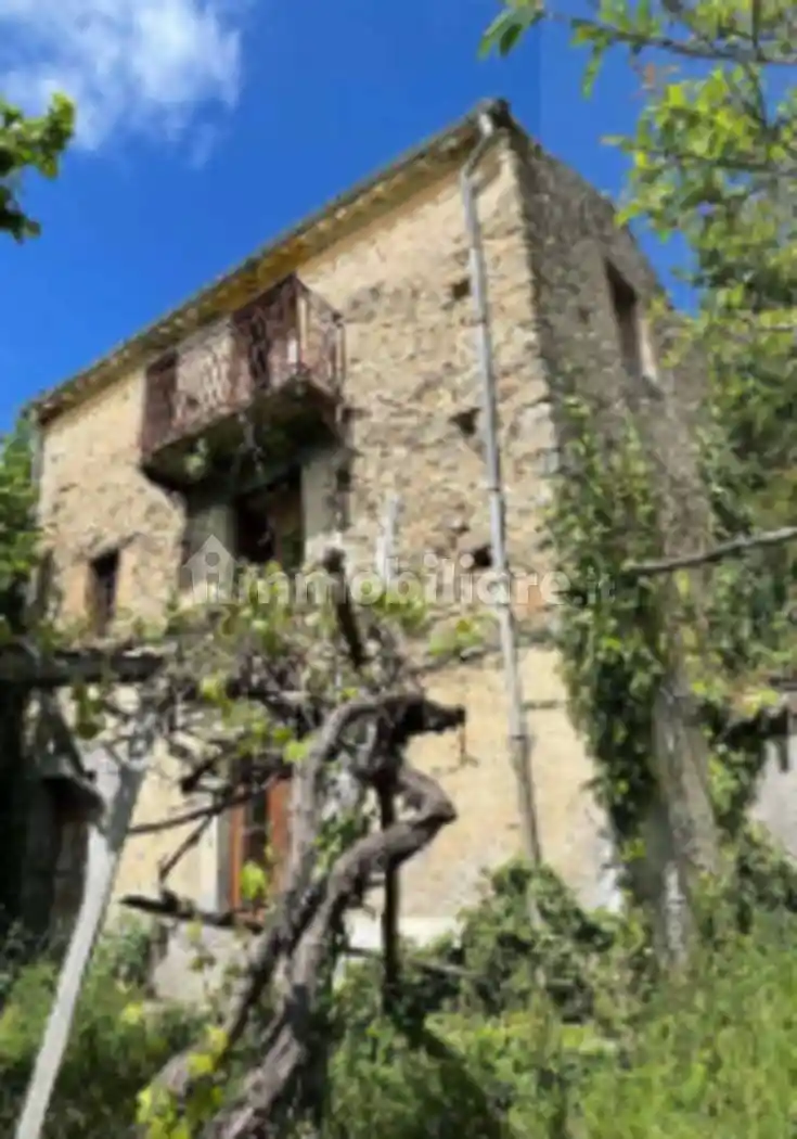 Casa indipendente in vendita a Tortorici