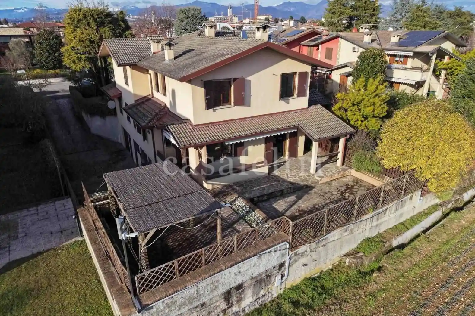 Villa in vendita a Azzano San Paolo