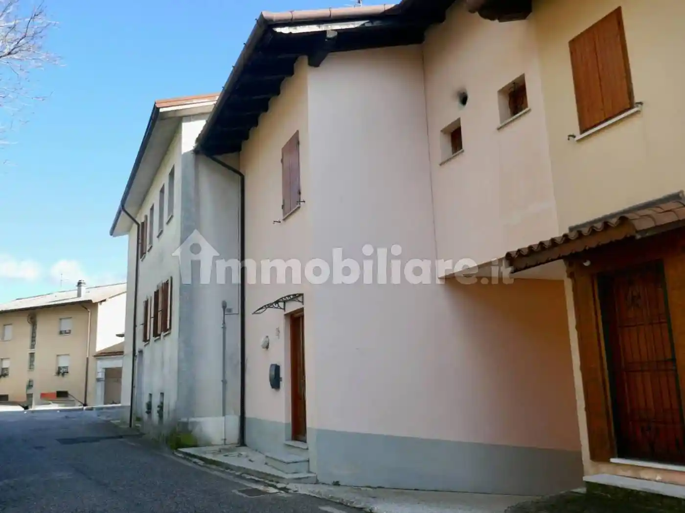 Villa in vendita a Vito d'Asio