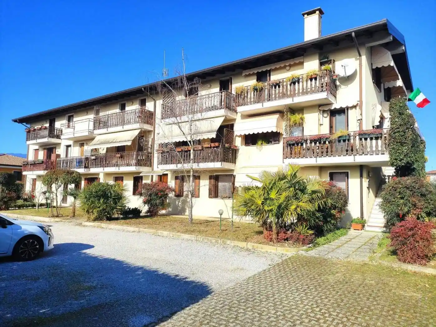 Appartamento in vendita a Roveredo in Piano